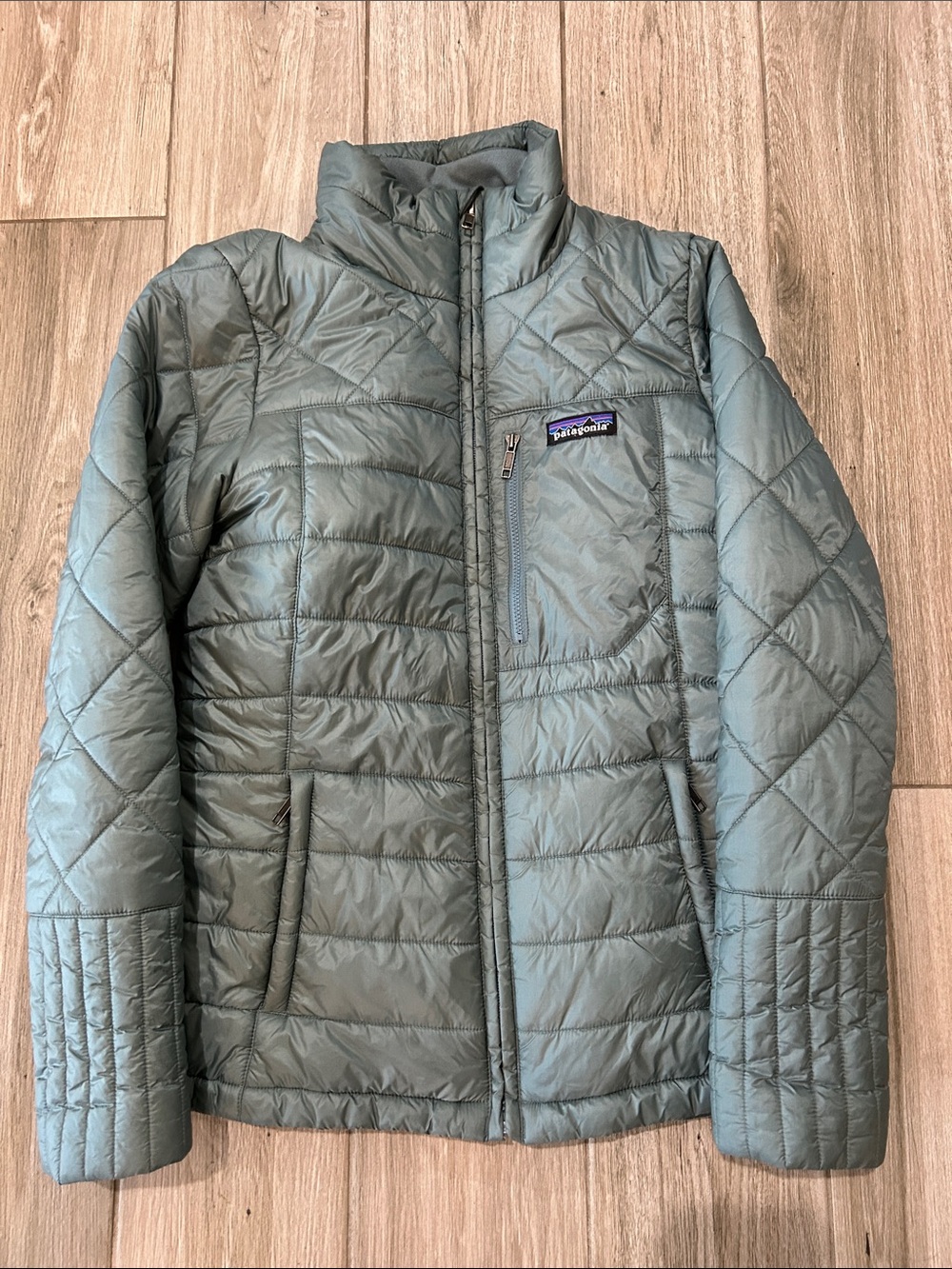 Patagonia Quilted Puffer Jacket in Sage Green